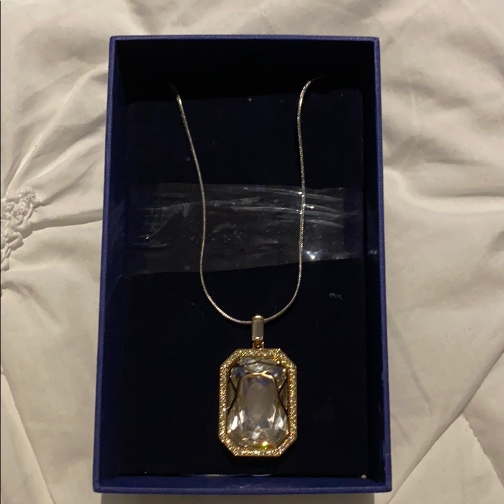 SWAROVSKI NECKLACE